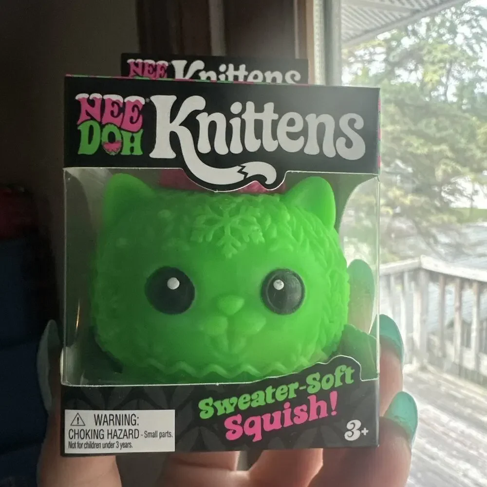 Schylling NeeDoh Christmas Sweater Knittens Green Kitty Squishy ULTRA RARE